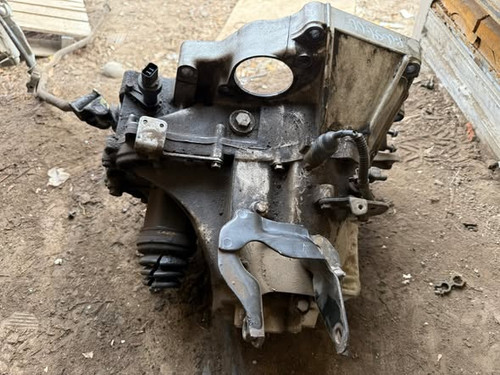 Honda Civic 1.6 Manual Gearbox (D16Y4) thumbnail 4