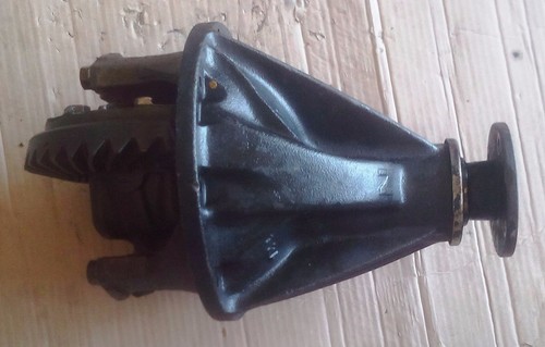 NISSAN PATROL G60 G160 K160 4WD ENGINE SD33 REAR DIFFERENTIAL RATIO 4,111 USED