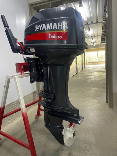 Yamaha New E40X 2 Stroke Outboard Motor thumbnail 6