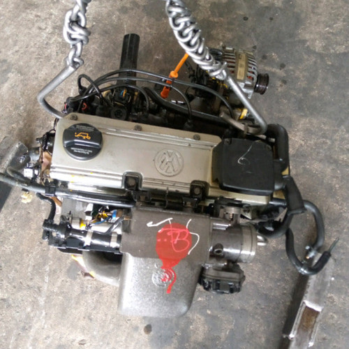 VW 2.0 8V AGG petrol engine