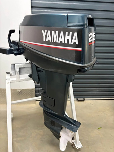 Yamaha Pre Owned 25hp 2 Stroke Outboard Motor thumbnail 5