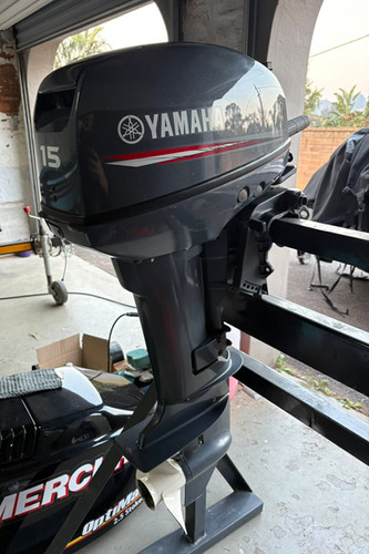 Yamaha Pre-owned 15hp 2 Stroke Outboard Motor thumbnail 4