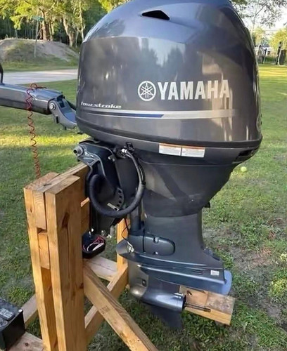 Yamaha Pre-Owned 50HP 4 stroke Outboard Motor thumbnail 3