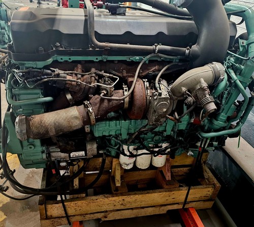 2012 Volvo D13 D13H  Engine Assembly Low Miles thumbnail 2