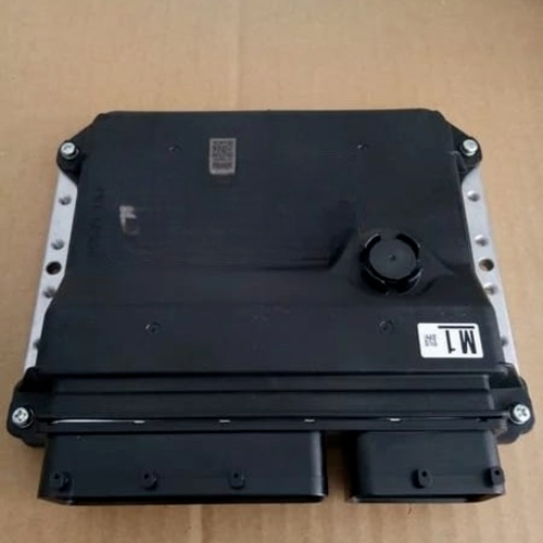 Genuine 2014-2020 Hiace Diesel Commuter ECU Computer Unit 89661-26M11 Japan OEM thumbnail 2