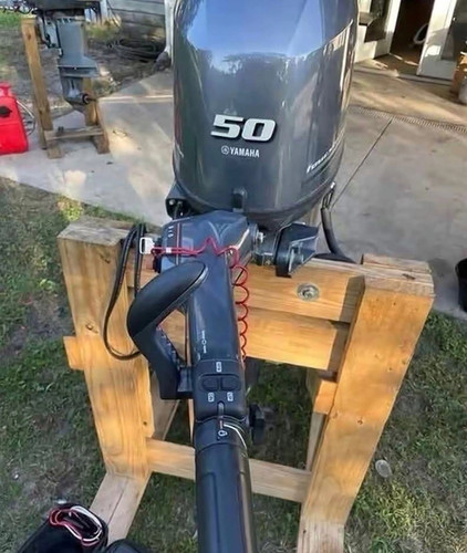 Yamaha Pre-Owned 50HP 4 stroke Outboard Motor thumbnail 2