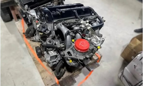 Mercedes-Benz M102.983 engine thumbnail 2