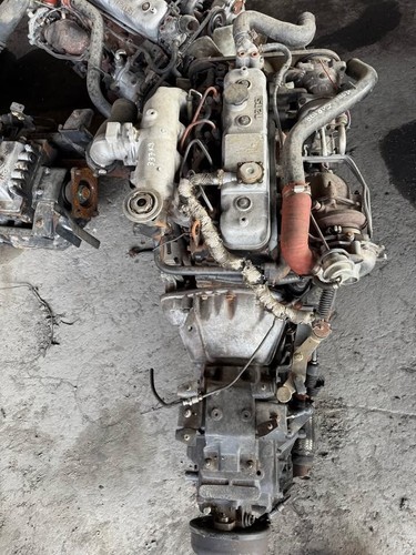 Isuzu  4jb1 Diesel Engine runs perfect with gearbox thumbnail 2