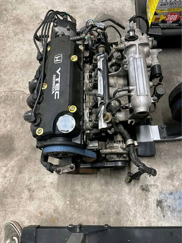 Honda D16z6 engine