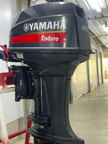 Yamaha New E40X 2 Stroke Outboard Motor thumbnail 4