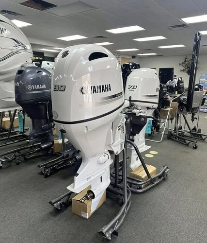 Yamaha New  F90LB2 4 stroke Outboard Motor thumbnail 4