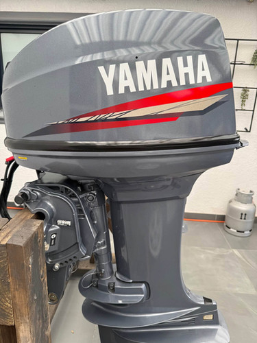 Yamaha Pre Owned Yamaha 40HP Long Shaft Outboard Motor thumbnail 4