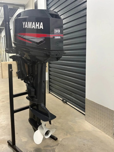 Yamaha Pre Owned 30HP 2-Stroke Outboard Motor thumbnail 5