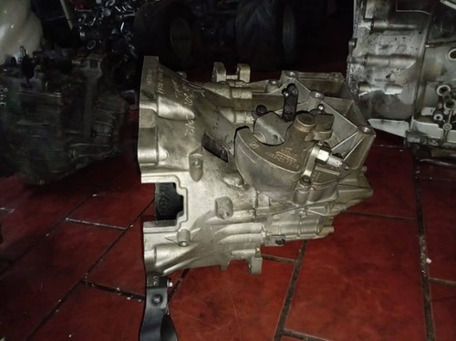 2012 Volvo S60 manual gearbox thumbnail 2