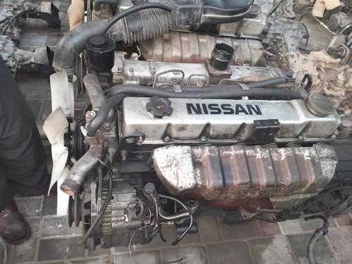 OEM NISSAN PATROL 4.2L TD42 4x4 4WD DIESEL ENGINE MOTOR HEADBLOCK COMPLETE thumbnail 4